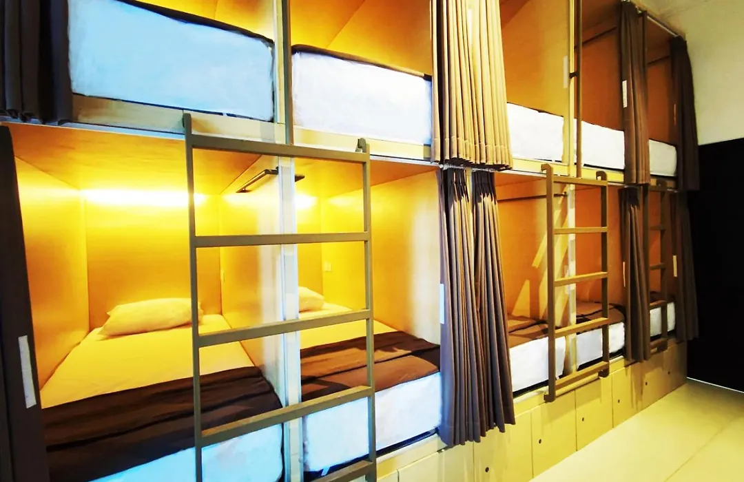 Fora Capsule Hostel Tuban Kuta Bali-1